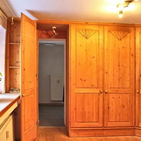 Haus Am Burgring Apartamento Mürlenbach