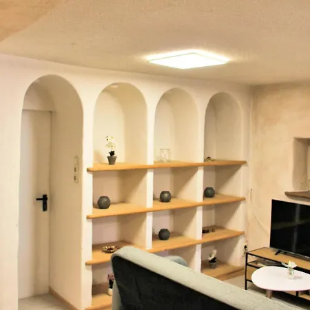 Haus Am Burgring Apartamento