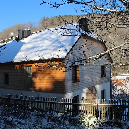Haus Am Burgring * Mürlenbach