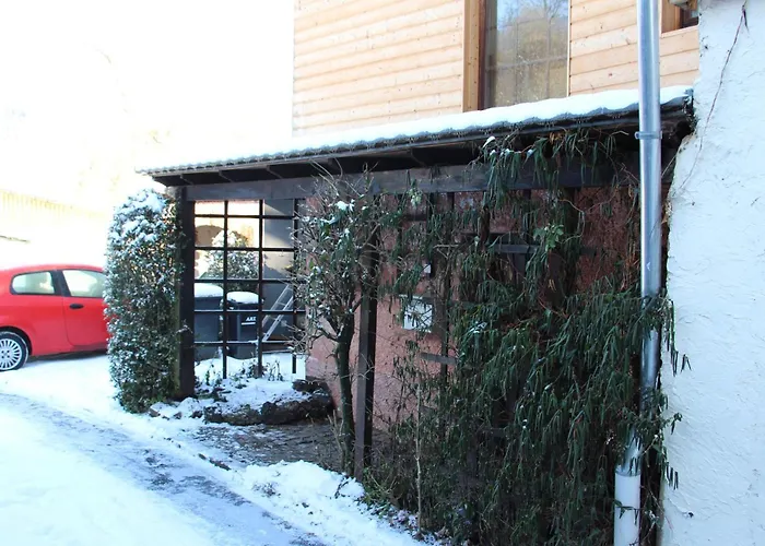 Haus Am Burgring Apartament *